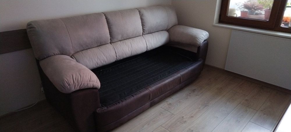 Диван с табуретки