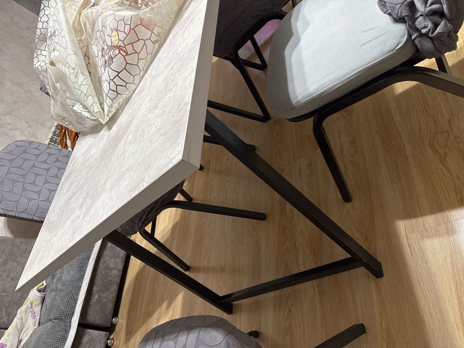 стол со стульями