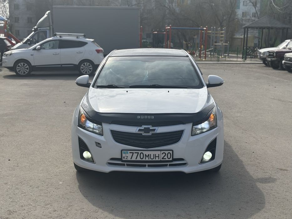 Продам Chevrolet Cruze 2013