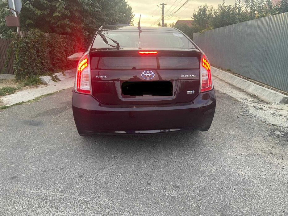 Stop stanga Toyota Prius 3 2012 facelift