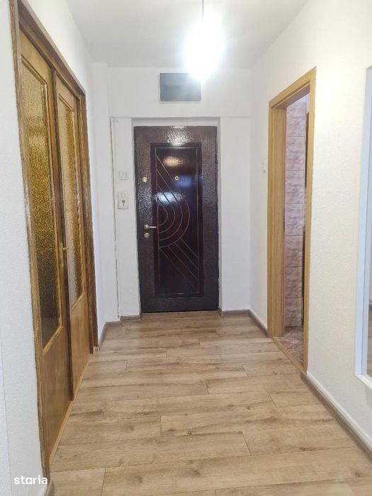 Apartament   3 camere, doua  balcoane , central Pitesti