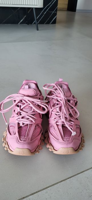 Adidași track pink