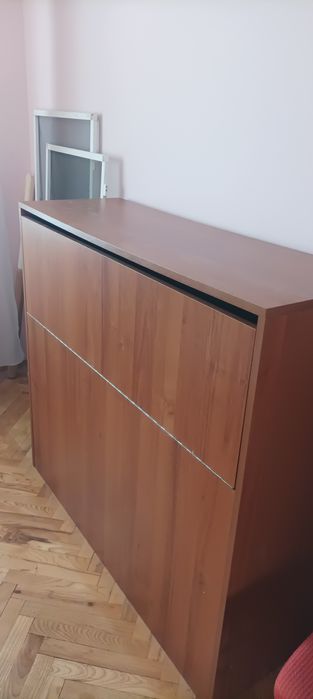 Секция,материал дърво +ракла