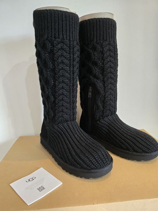 Nou Ugg Classic Cardi Cabled Knit