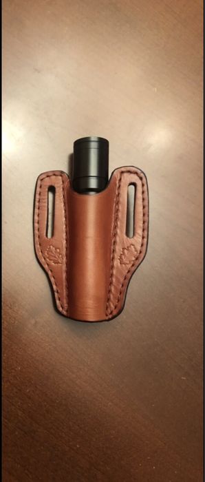 Кожен калъф за фенер