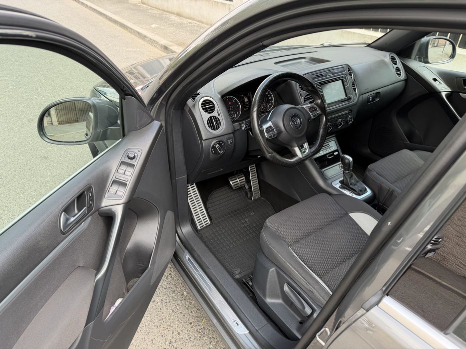 VW Tiguan R line 2.0 TDI 4 motion