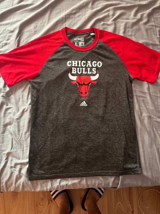 Тениски Chicago Bulls на Adidas