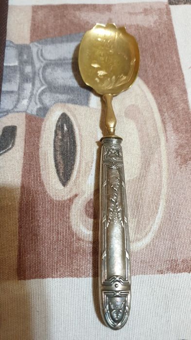 Комплект антични френски сребърни лъжици Минерва