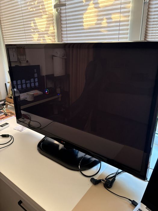 Плазменный телевизор LG 42-дюйма