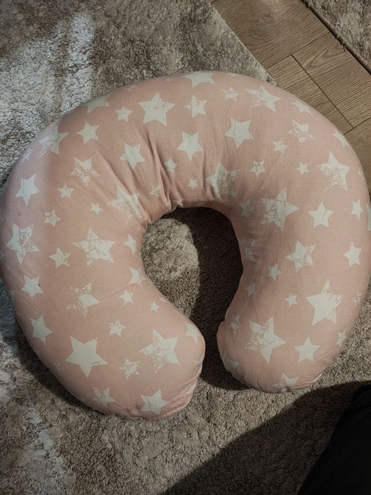 Възглавница за кърмене