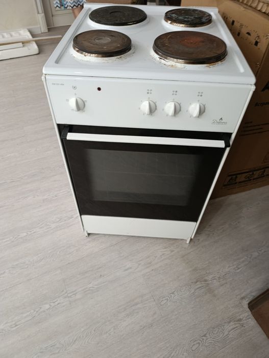 Продам электроплиту Дарина
