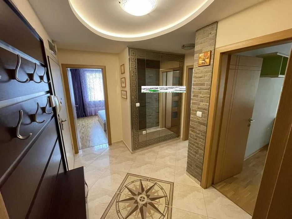 Дава се под наем Тристаен апартамент в Пловдив, Център - 90 кв.м за 586.5 € - Снимка #5