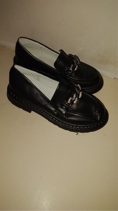 Продают детские вещи