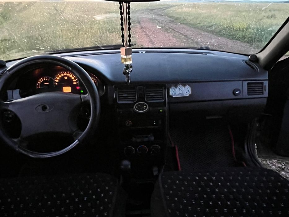 Продам ваз 2110 16кл
