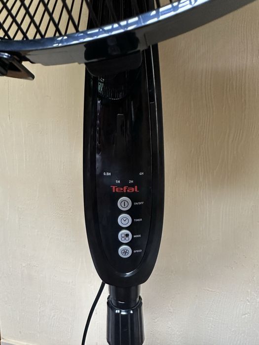 Вентилятор Tefal Тефаль черный