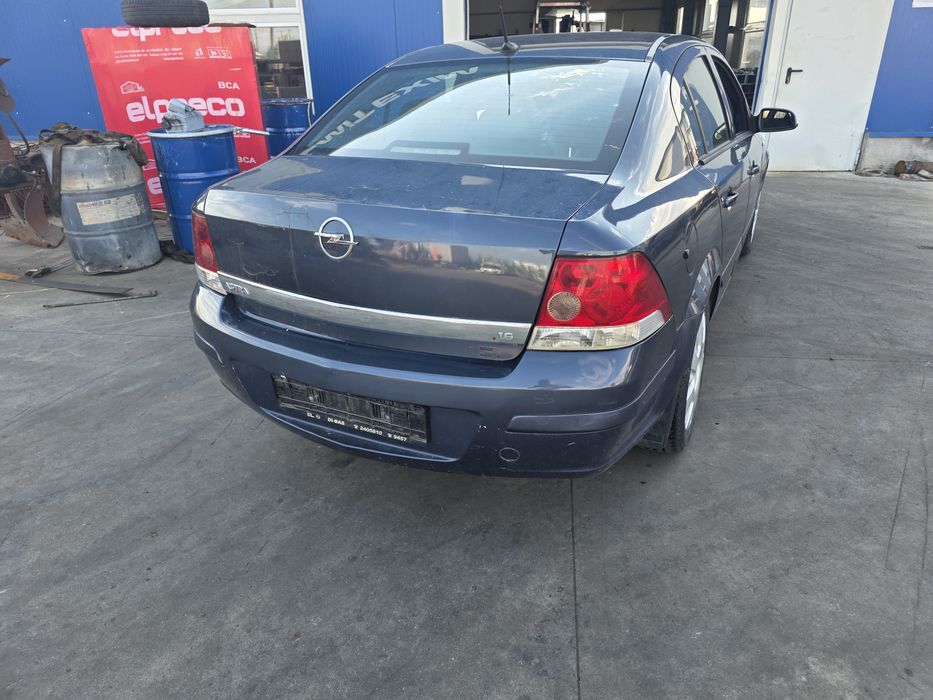 Dezmembrez opel astra h sedan 1.6 xer easytronic