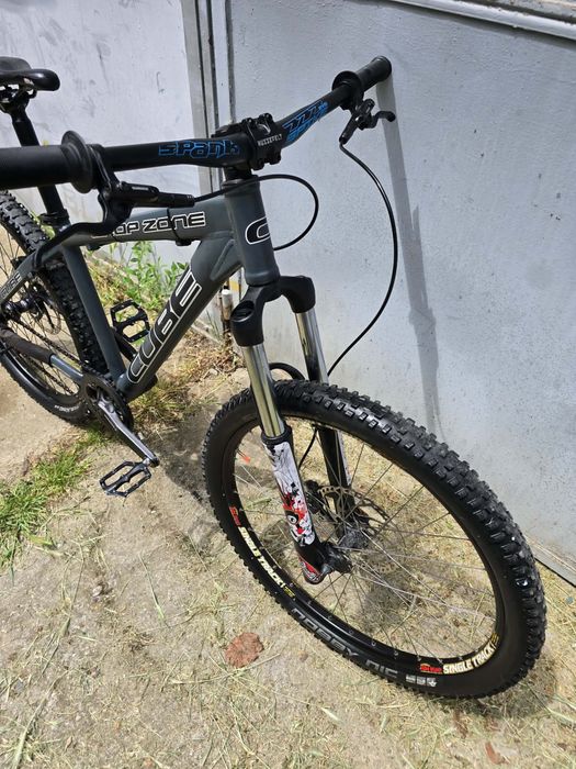Bicicleta Mountain Bike Dirt Cube , shimano , fox , drop zone