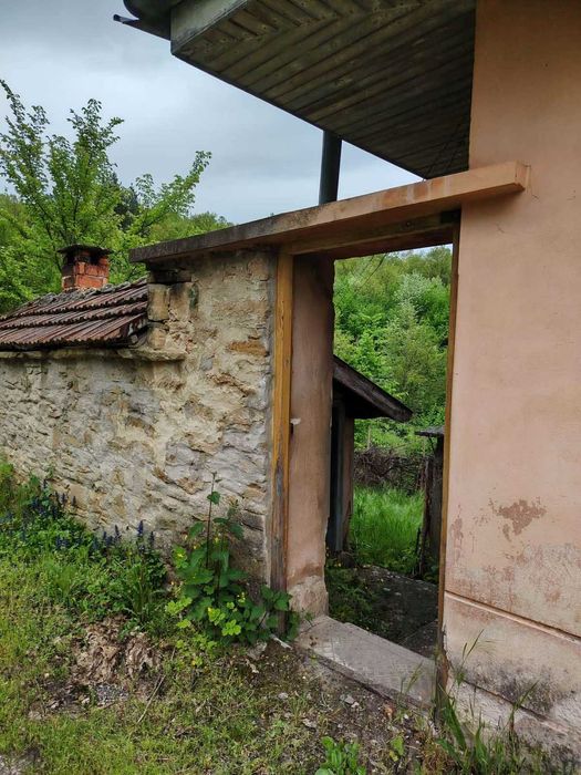 автентична българска къща в с. Беломъжите