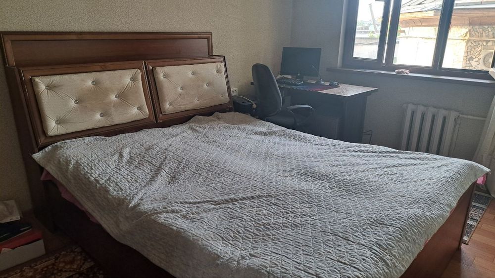 Двуспальная кровать недорого