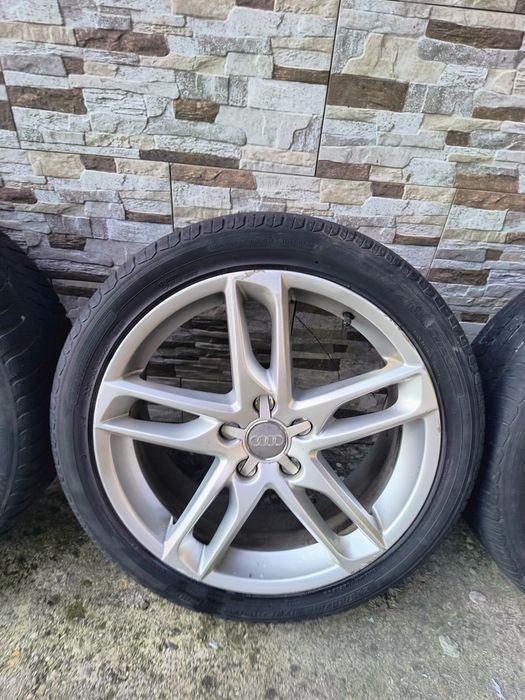 Jante 5x112 R18.