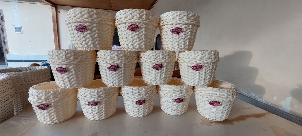 Rotandgan to'qilgan tuvak