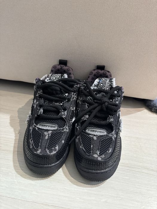 Louis Vuitton Train Skate Swarovski cristale
