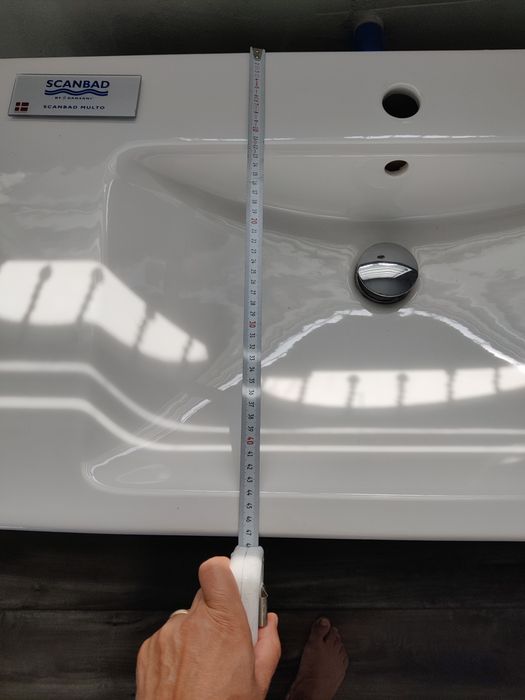 Мивка за баня със плавно затваряне на шкафчетата и лед светлина