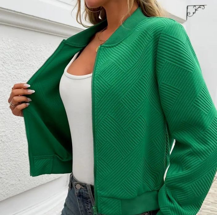 Продам Куртку -кофту новую