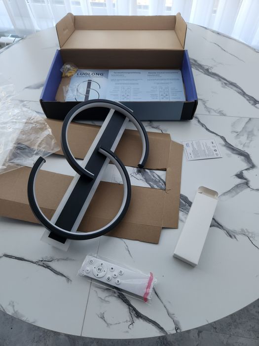 Димируема LED таванна лампа черна 35W с Дистанционно