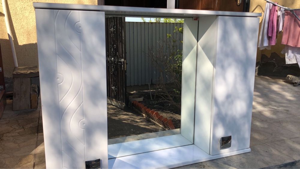 Зеркало для ванной комнаты