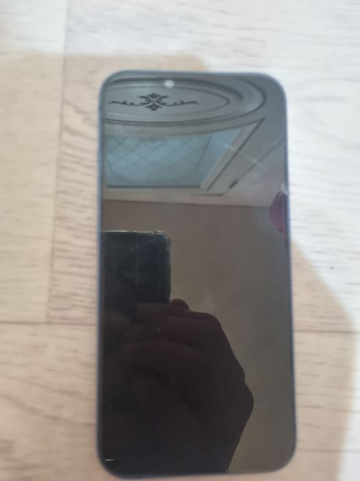 Iphone 13 ……………….