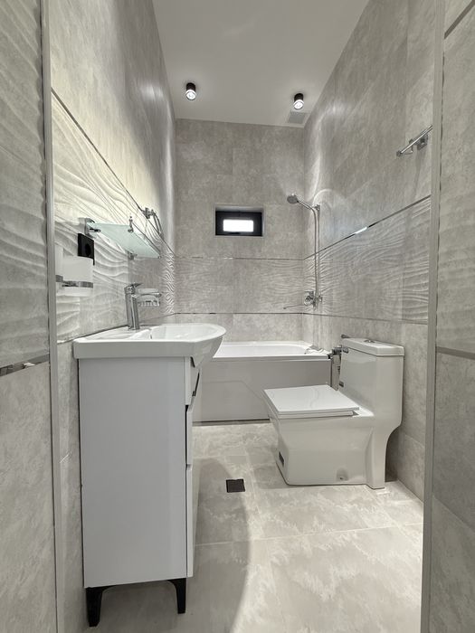 2,3 соток 5 хона +холл кириб яшашга тайёр ховли сотилади! Индекс бозор