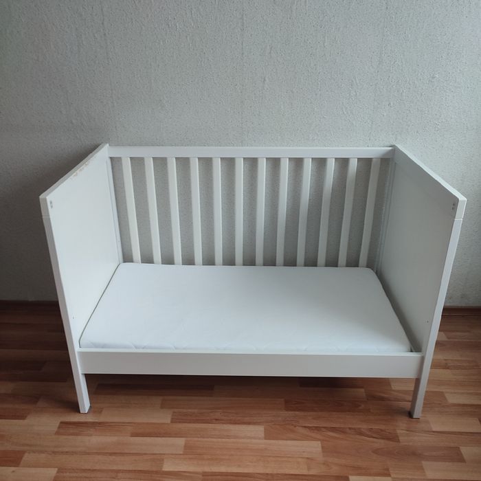 Бебешка кошара употребявана