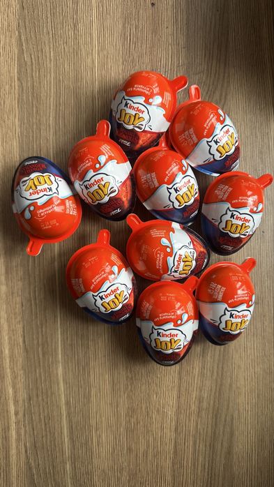 Киндер Joy очень странные дела