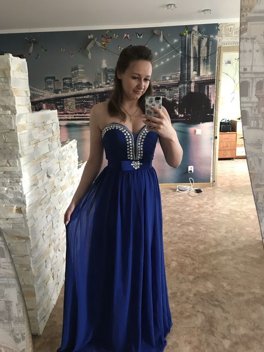 Продам вечерние  платья