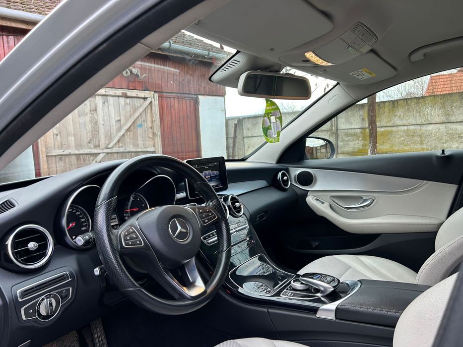 De vanzare Mercedes Benz C220