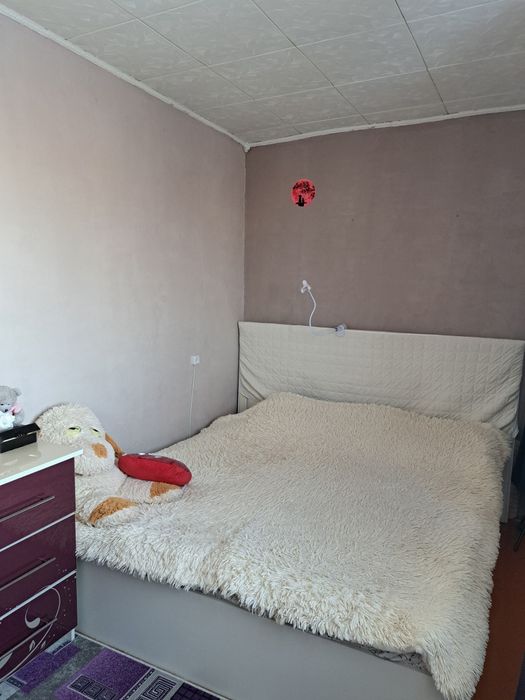 Продам  двух комнатную квартиру в центре  города Щучинска