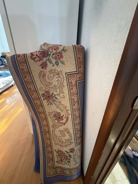 Продам ковер срочно
