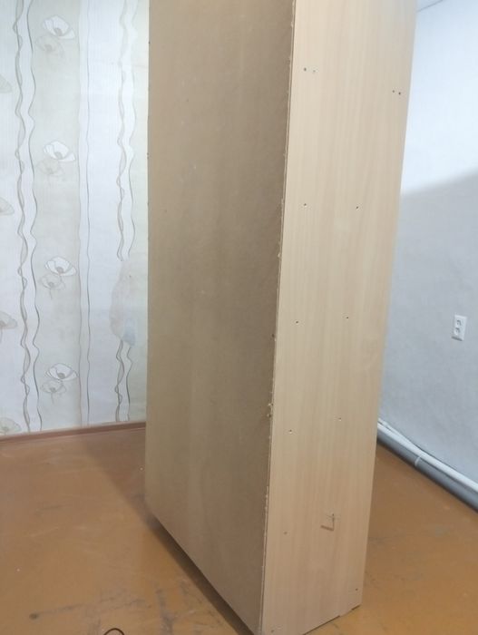 Продам угловой шкаф с пеналом