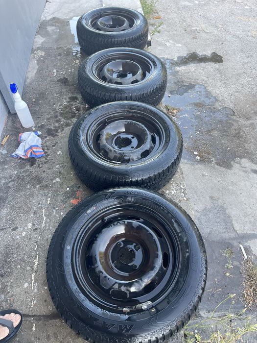 Комплект гуми Maxxis джанти тасове и болтове 195/65R15 4х108 65.1мм