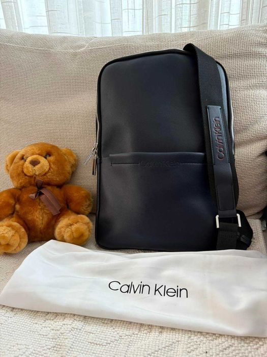 Calvin Klein нова оригинална раница