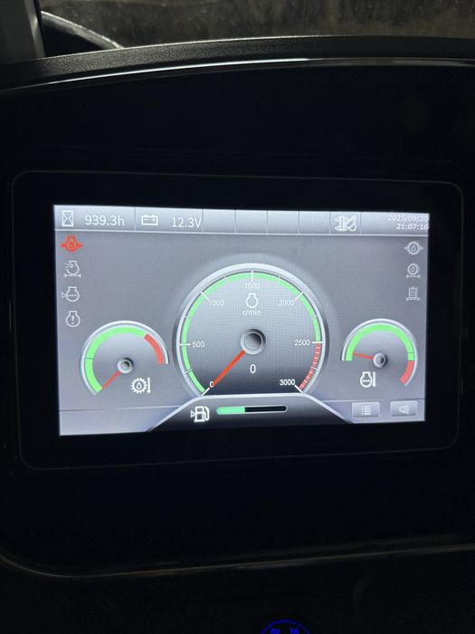 Экскаватор погрузчик3в1