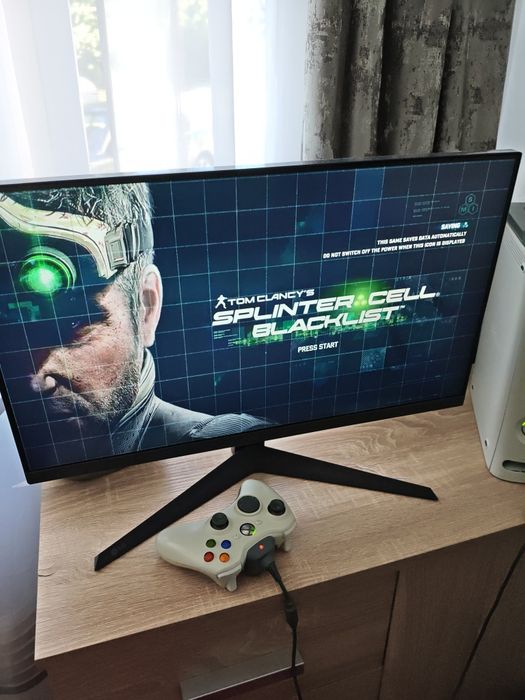 Consolă Xbox 360 Modată + 146 Jocuri + HDD 60GB + Controller original