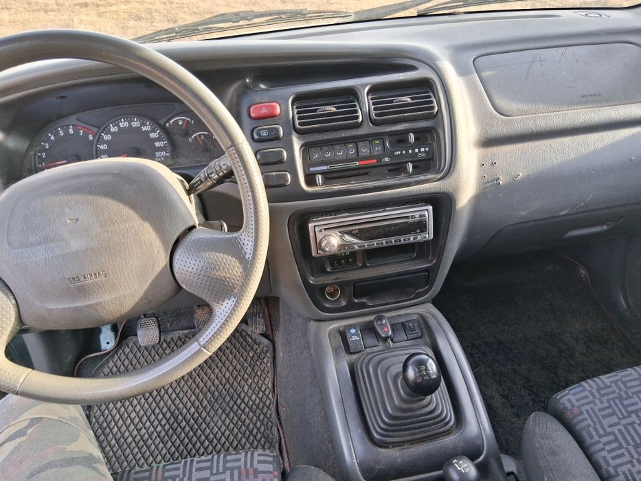 Vând Suzuki grand vitara