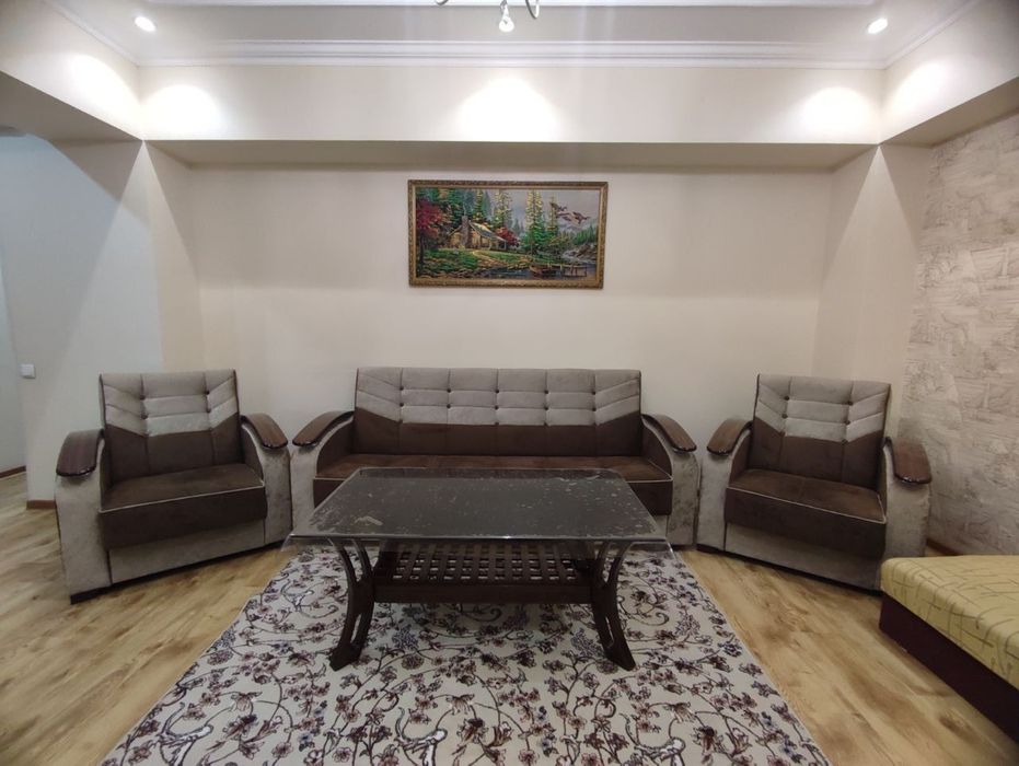 ЦУМ, М.ОЙБЕК, 2 комн. евро!