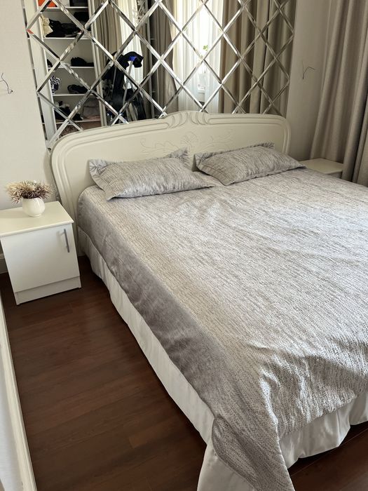 Кровать для спальни