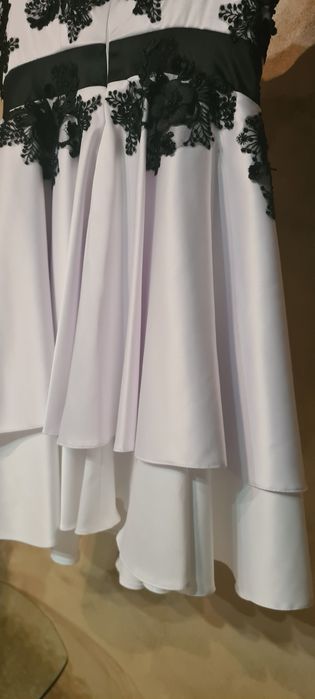 Rochie alb cu negru - scurta