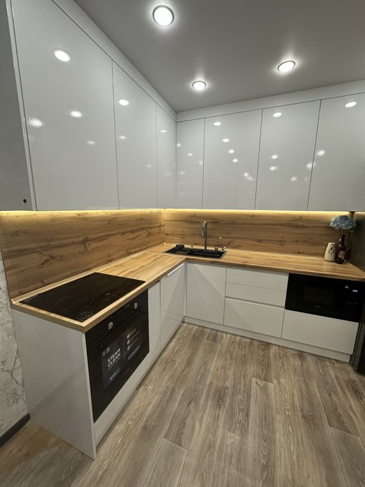 Продам 2-х этажный дом