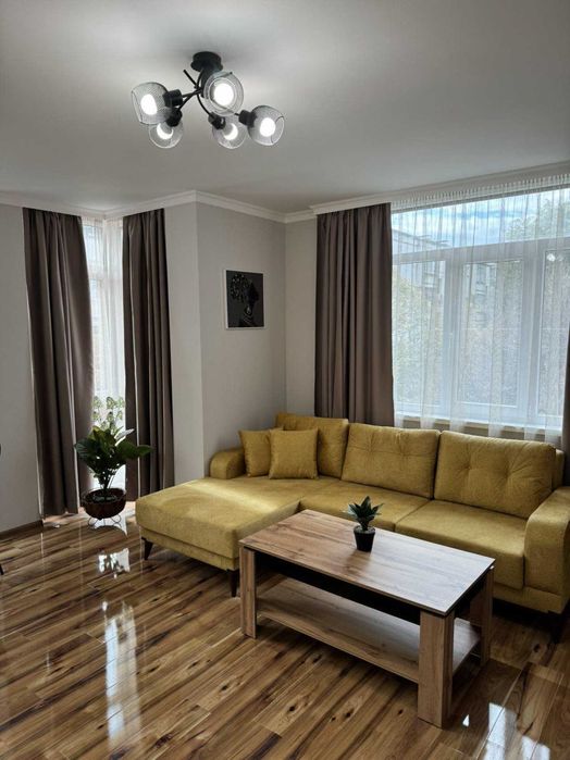 Продава се Тристаен апартамент в Пловдив, Кършияка - 100 кв.м за 2200 €/кв.м - Снимка #2