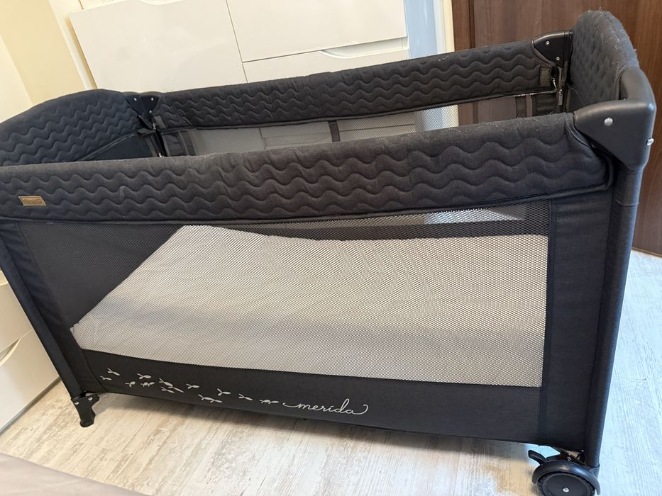 Бебешка кошара чиполино с допълнителен матрак.